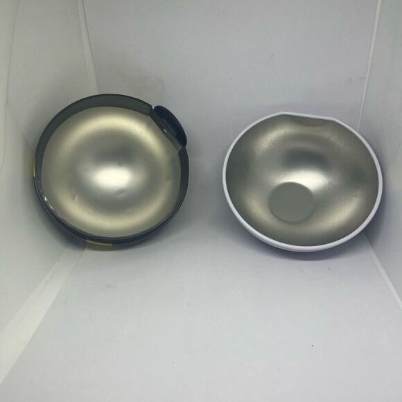 Pokemon Pokeball Ultra Ball D21 (EMPTY NO PACKS)  Prop Display Cosplay Ultraball - Picture 4 of 4